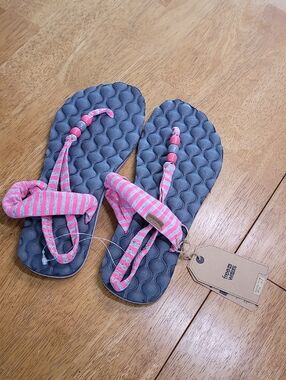 Freewaters ☆ Riviera Sz 7